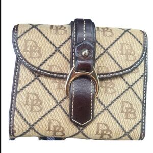 " Dooney & Bourke" Brown Wallet!